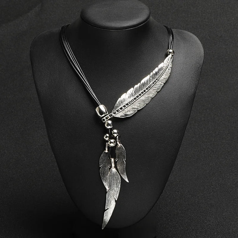 Vintage Bohemian Style Feather Pattern Pendant on Rope Chain