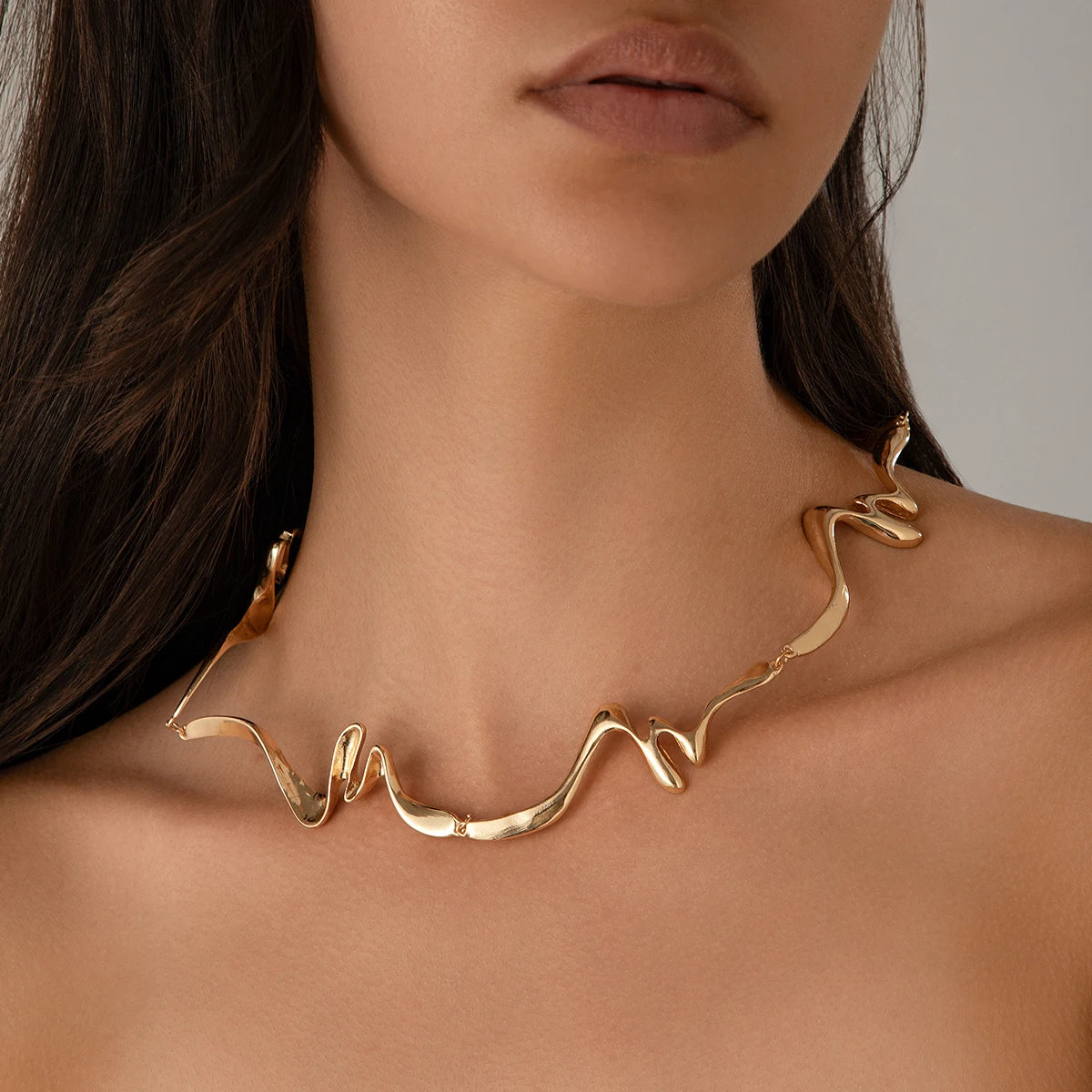 Irregular Wave Choker in Silver or Gold