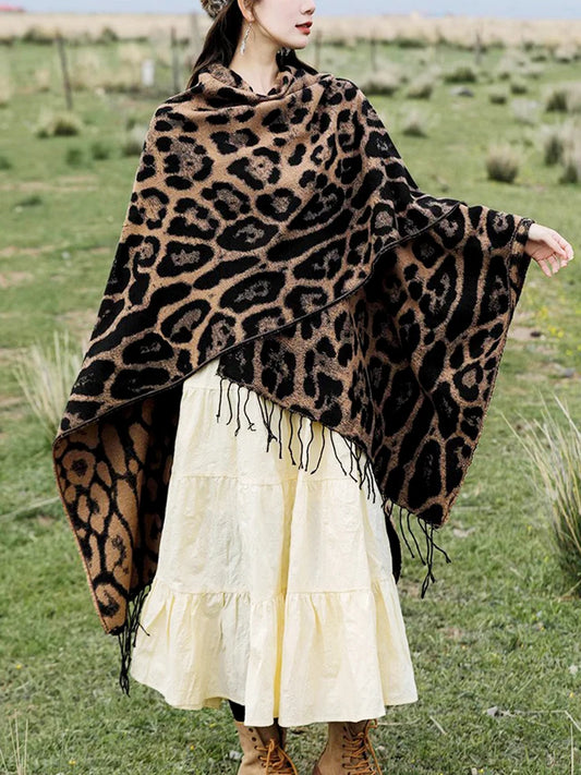 Vintage Boho Leopard Print Soft Over-the-Head Cloaks With Tassels