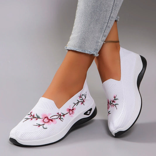 Breathable mesh flat shoes casual sneakers. 5 Colors