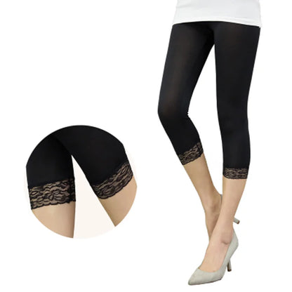 High Waisted Sixes to 2XL Capris with Lace Hem