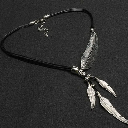 Vintage Bohemian Style Feather Pattern Pendant on Rope Chain