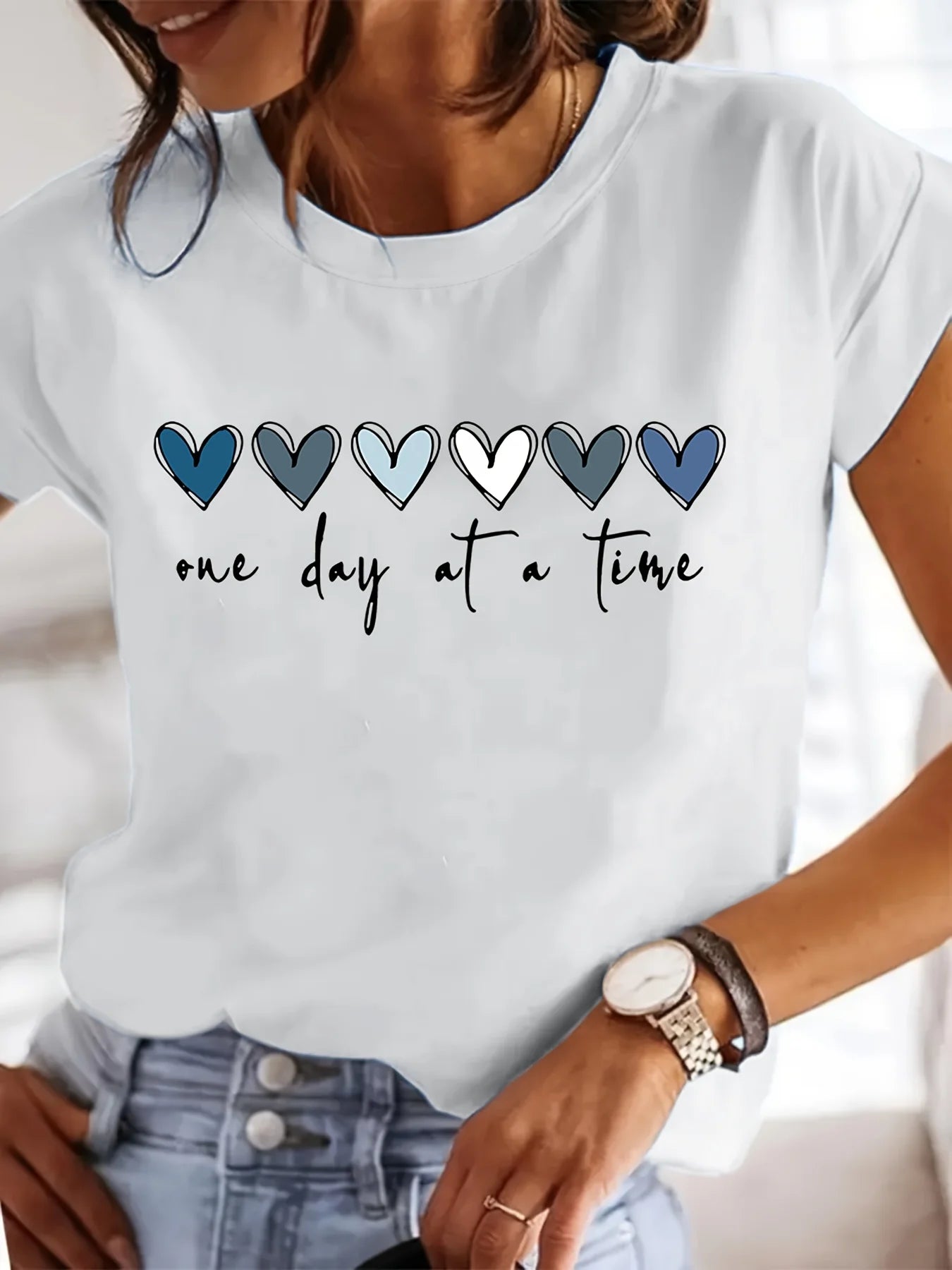 Women'S Casual Graphic  "One Day at a Time" Heart Print Short Sleeve Round Neck