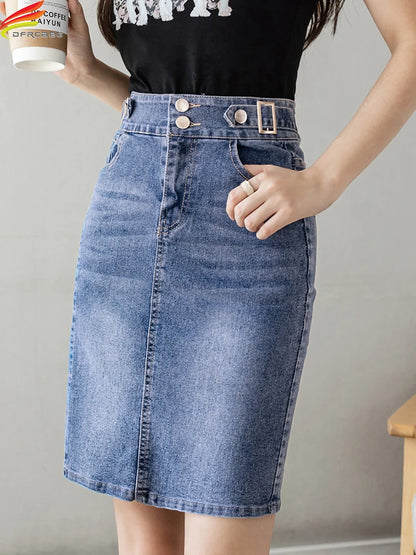 Plus Sizes to 5XL Denim Skirt with Zipper and Button Closure and Pockets.  Comes in Denim blue and Faded Denim Black