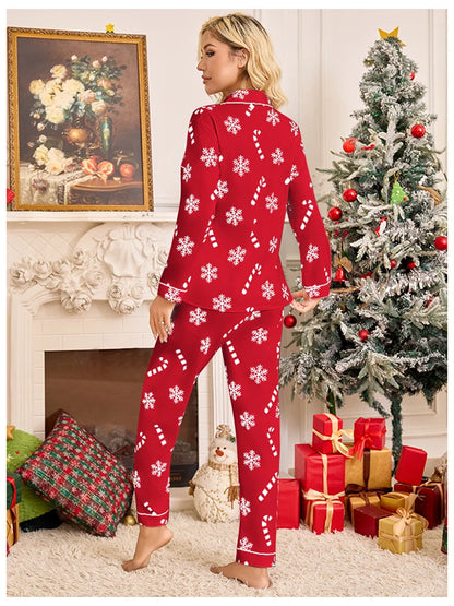 Christmas Long Sleeved Long Pants Snowflake Print Pajamas in Red, Green, White