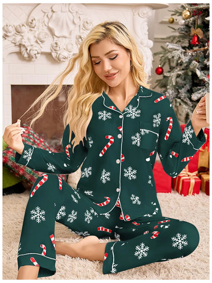 Christmas Long Sleeved Long Pants Snowflake Print Pajamas in Red, Green, White
