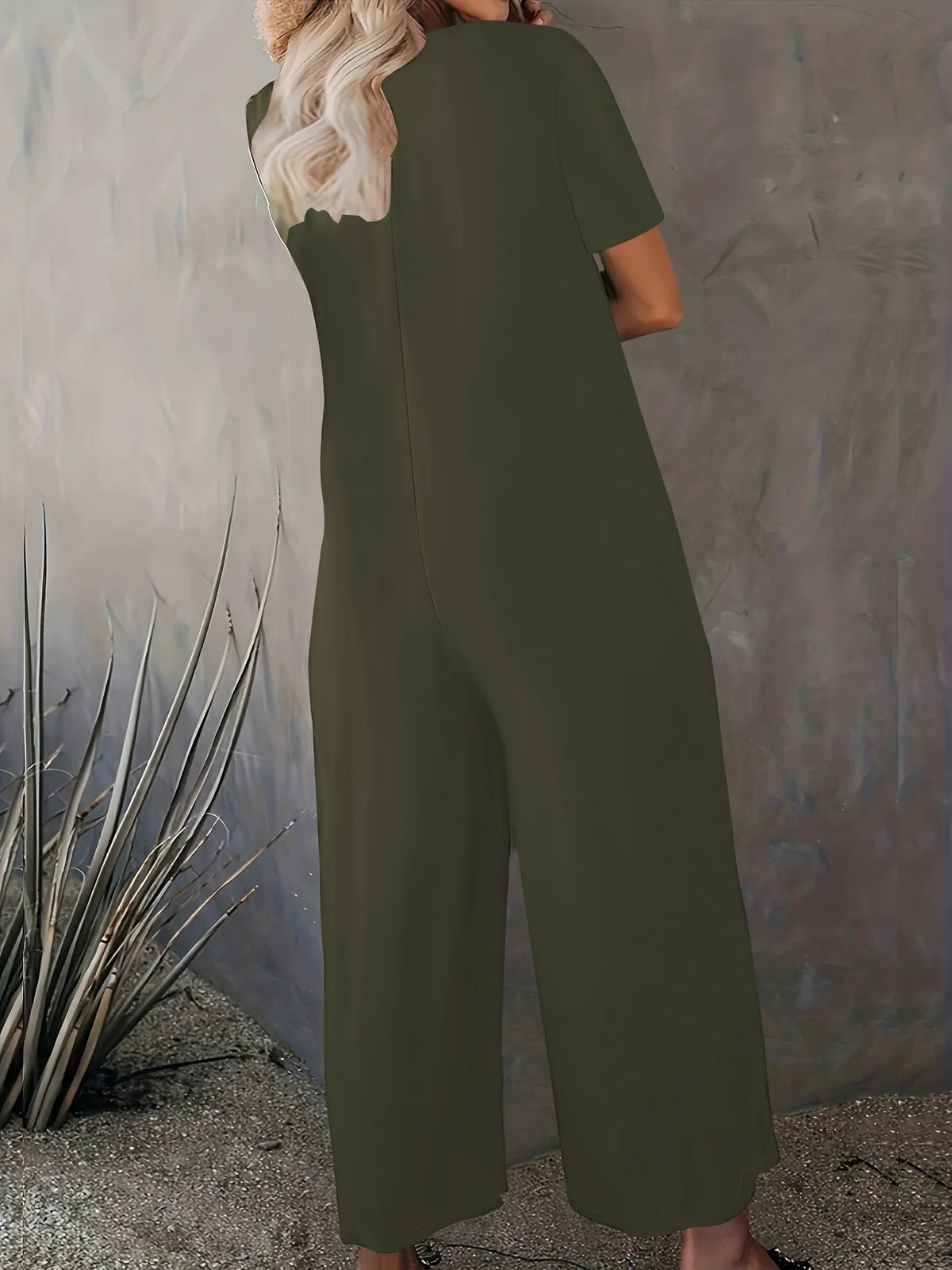 Sizes to 5XL  Jumpsuit, Short Sleeve, U neckline, with pockets. 5 colors