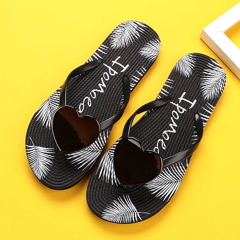 Casual fun home or casual flipflops with cute hearts