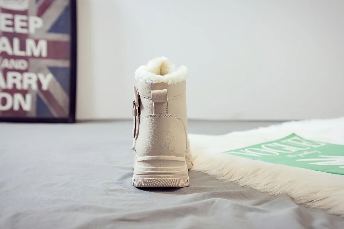 Short Snow Boots, Anti‑Slip, Warm Fur Lined, Lace-Up Casual Ankle Boots, Come in Black, White, Tan