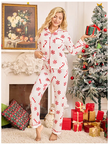 Christmas Long Sleeved Long Pants Snowflake Print Pajamas in Red, Green, White