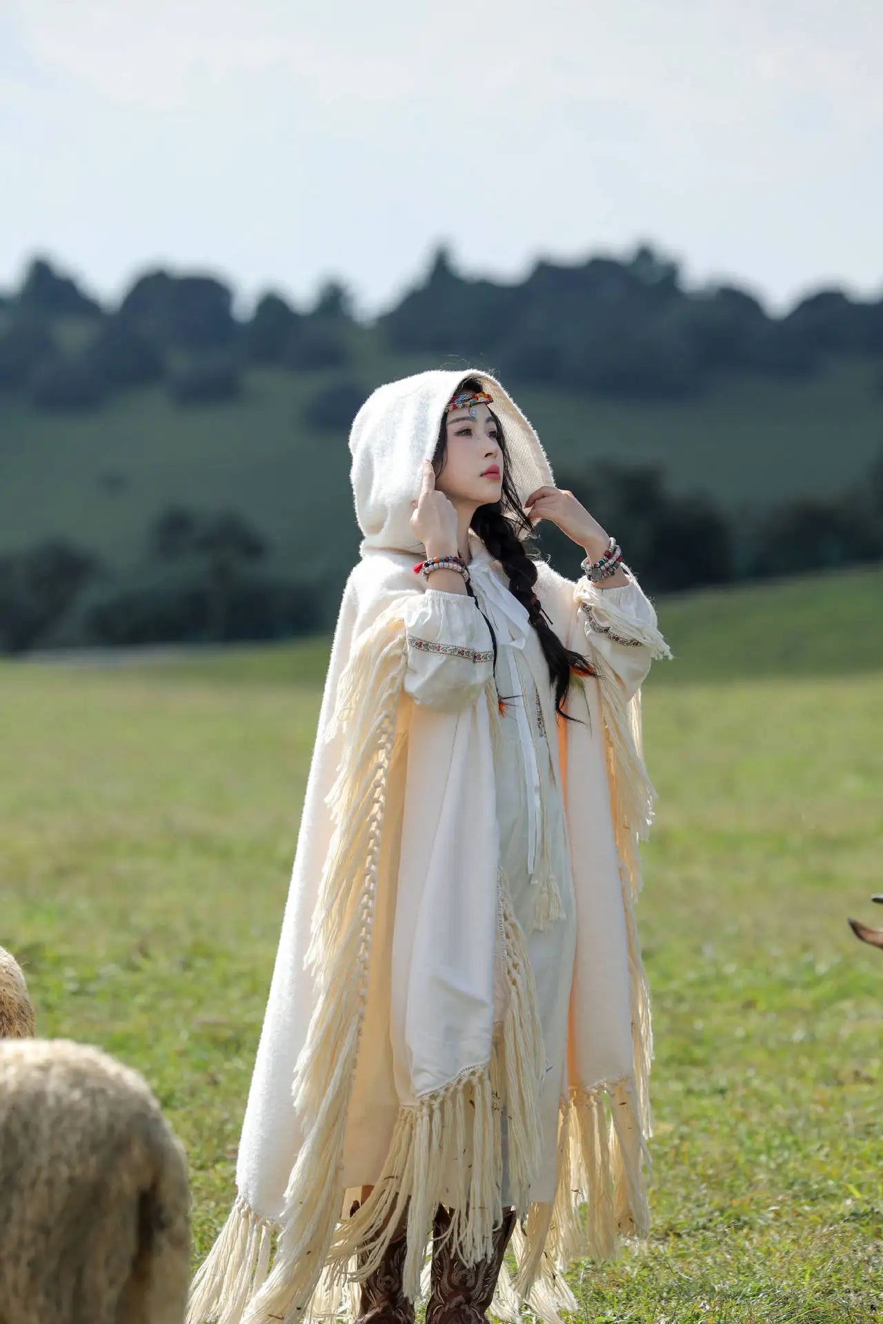 Boho Tassels Handmade Knitted Capes Thick Warm Ethnic Cloak Poncho (Red and Off White)