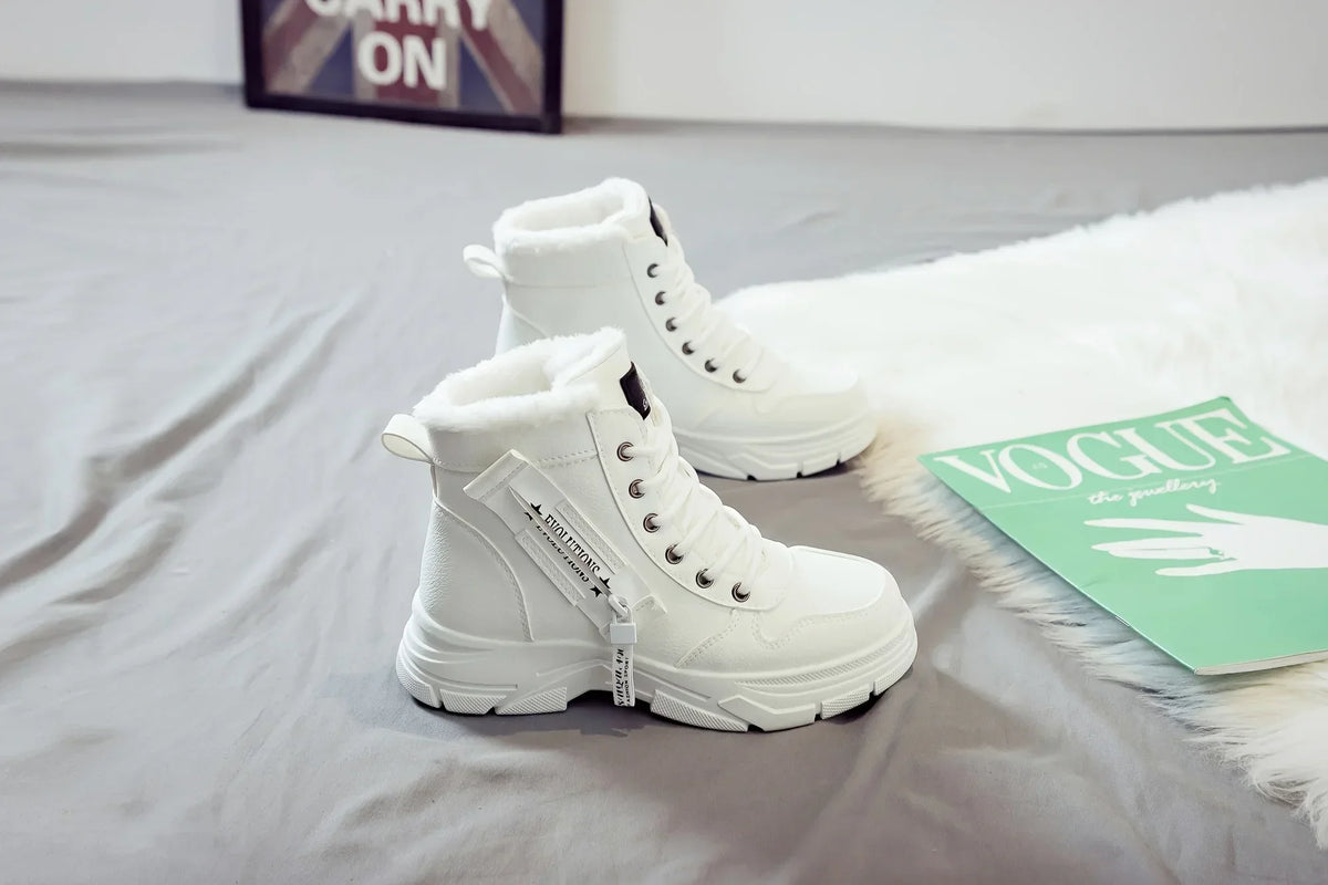 Short Snow Boots, Anti‑Slip, Warm Fur Lined, Lace-Up Casual Ankle Boots, Come in Black, White, Tan