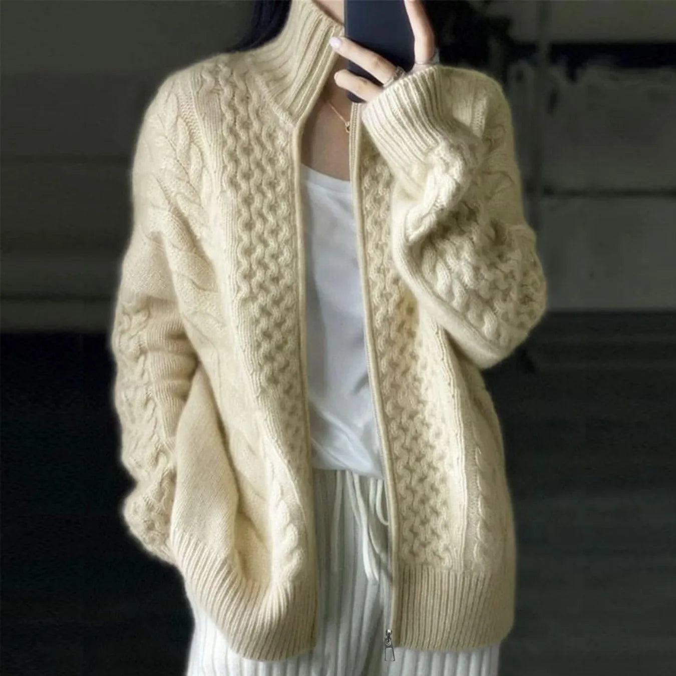 Oversized Beige Cable Knit Sweater Casual Long Sleeve Half-Zip with Pockets Comfortable Knitwear