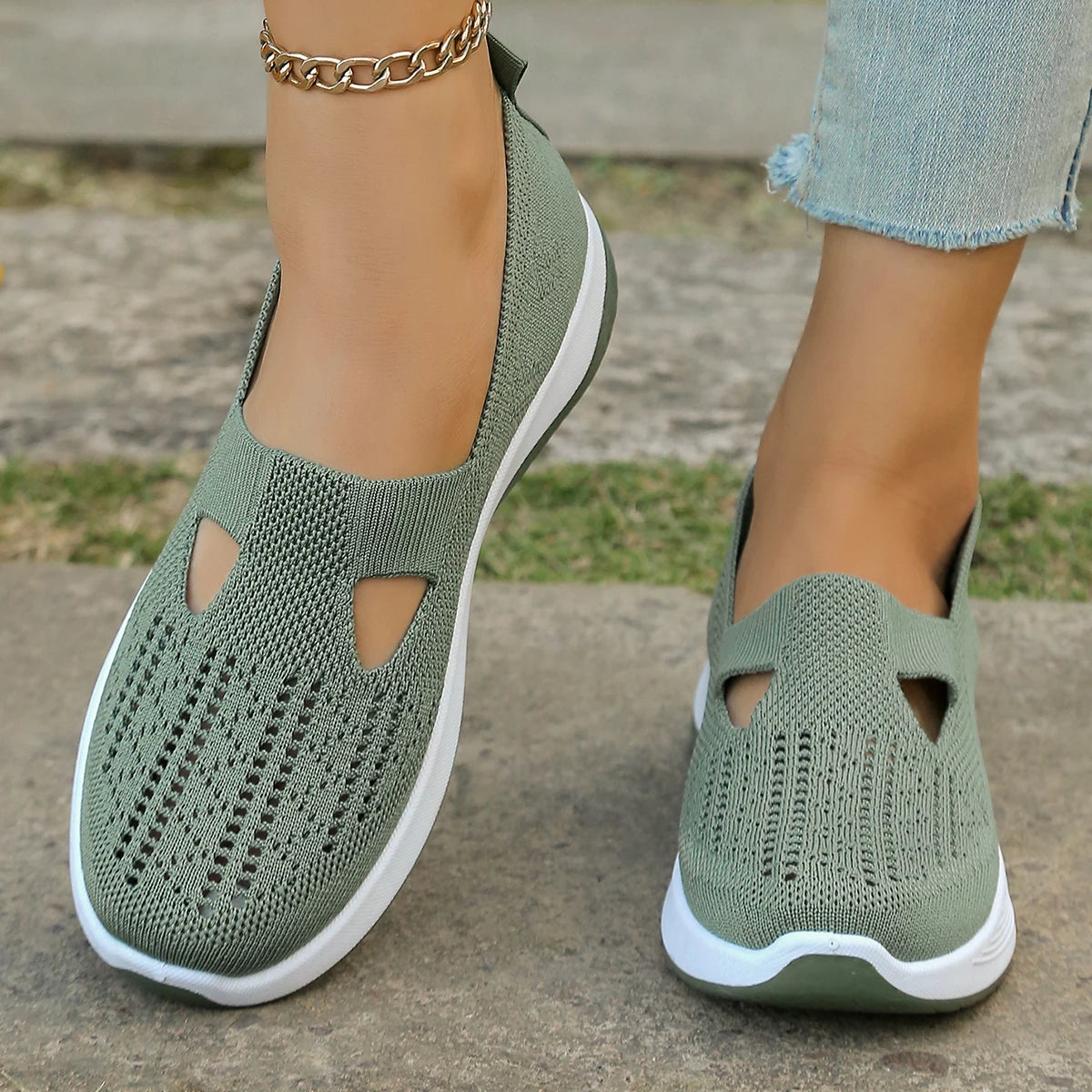 Women's casual shoes, solid color, breathable, soft-soled, lightweight walking shoes, low-top knit