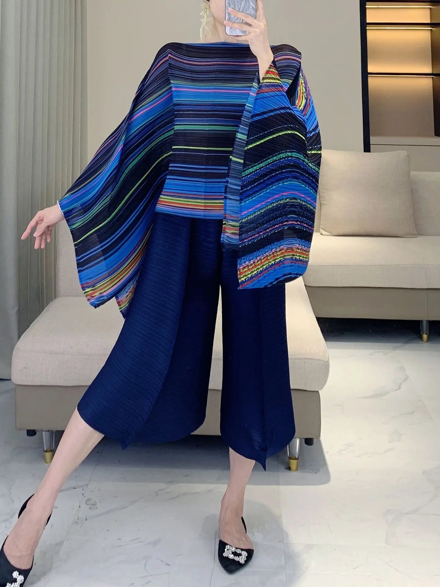 Pleated Striped Shawl, Fashionable Striped, Casual Outerwear, Versatile, Bat Sleeve Cape