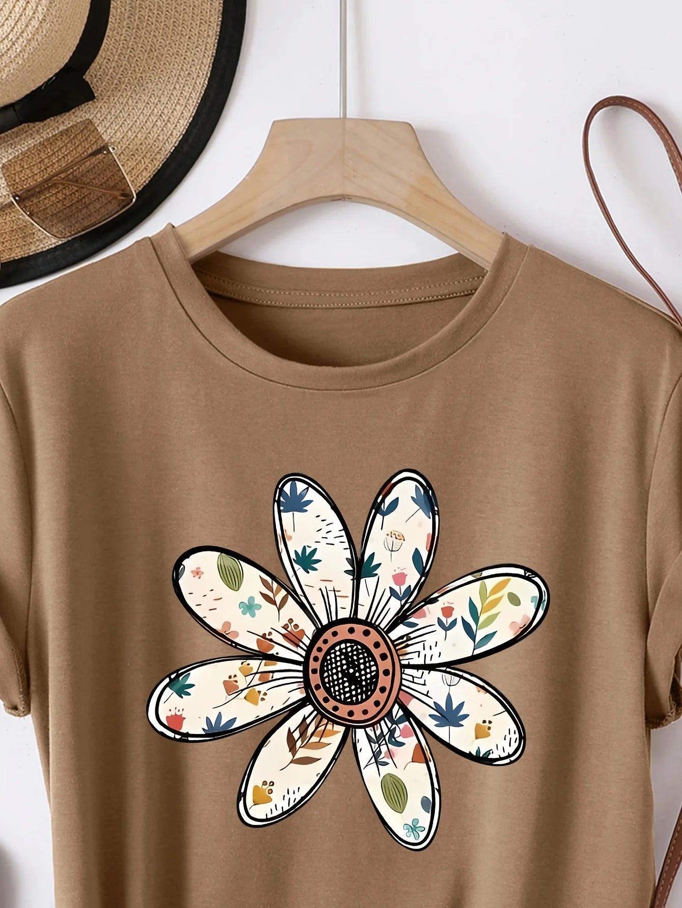 Boho Daisy Sizes to 3XL Women's Tee-shirt, Casual Navy Blue short sleeve Top