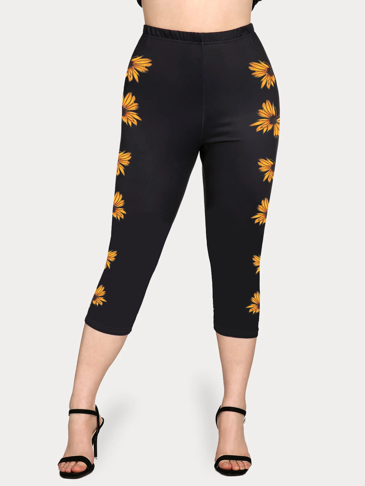 Plus Sizes to 4XL, 3D Printed Outfit, Floral Graphic Top and Matching Capri Leggings