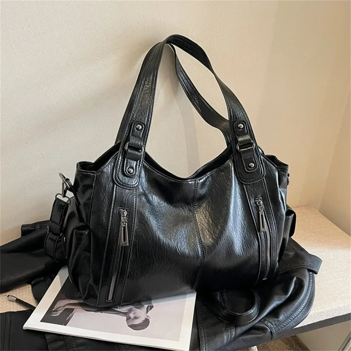 Soft Interior Compartment Shoulder Bag With Zipper Handbags in 3 colors