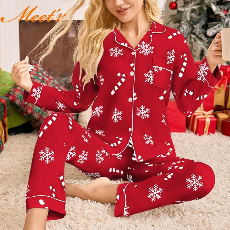 Christmas Long Sleeved Long Pants Snowflake Print Pajamas in Red, Green, White