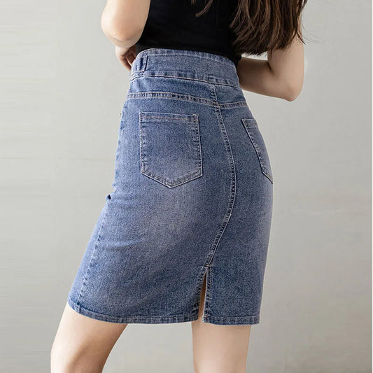 Plus Sizes to 5XL Denim Skirt with Zipper and Button Closure and Pockets.  Comes in Denim blue and Faded Denim Black