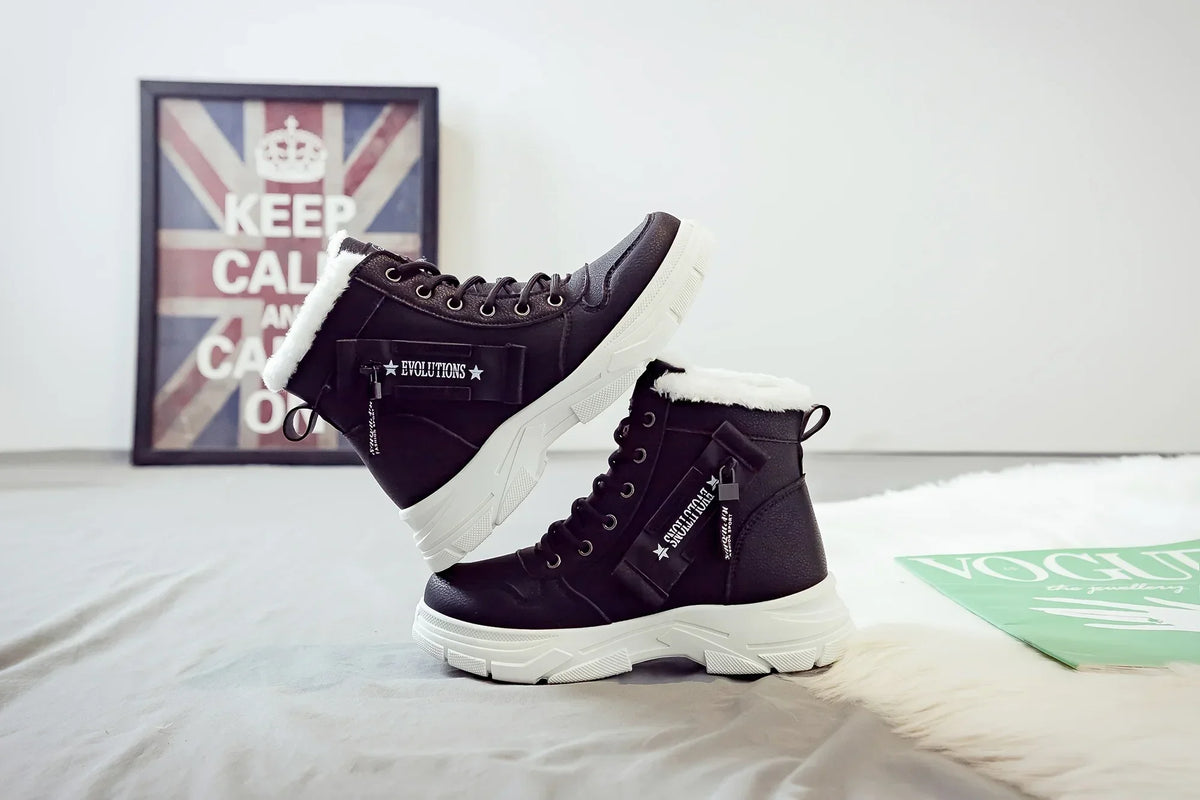 Short Snow Boots, Anti‑Slip, Warm Fur Lined, Lace-Up Casual Ankle Boots, Come in Black, White, Tan