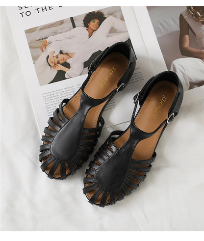 Flat Sandals with Cover Toe Weave Hollow Romanesque Footwear