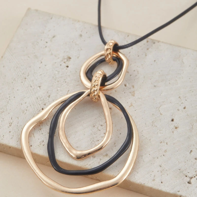 5 Elegant Unusual Necklace Designs