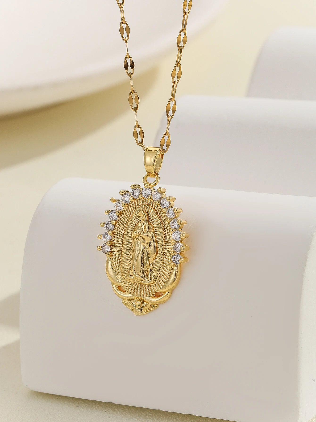 Santa Maria series necklaces In various designs