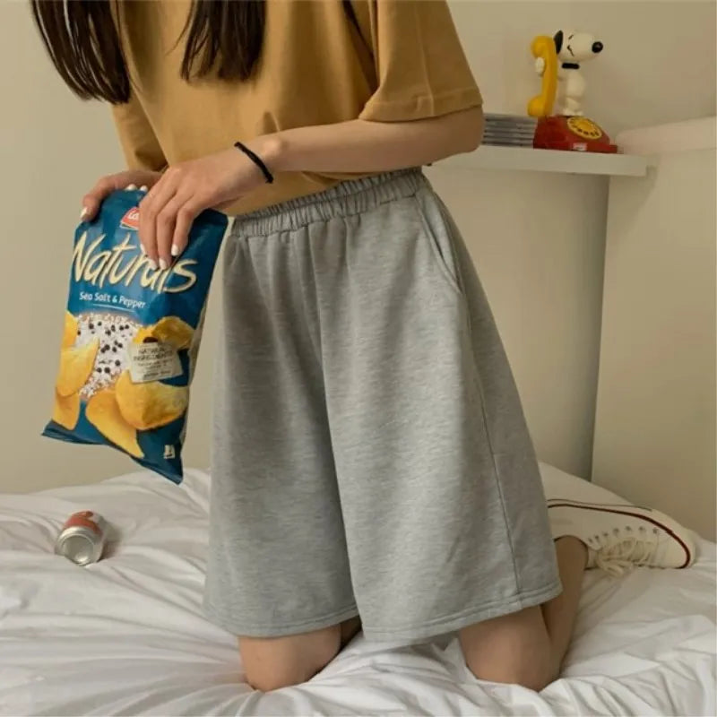 Loose, Elastic Waist Shorts, Casual Wide Leg Pants,  Vintage Fashion Sweatpants in Grey and Black Pockets