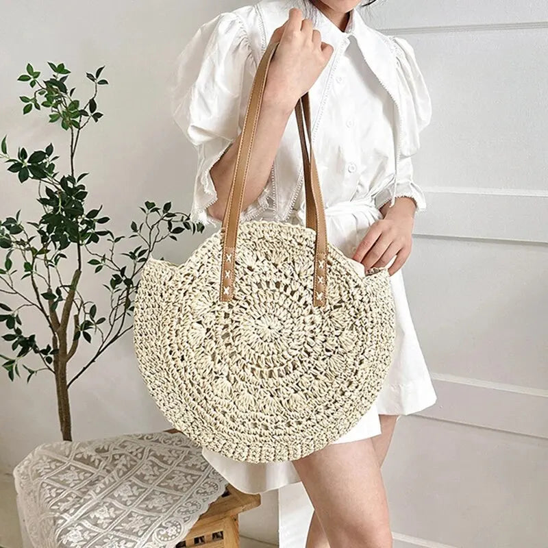 Round Straw Shoulder Bag Large Capacity Hollowed Out Weave