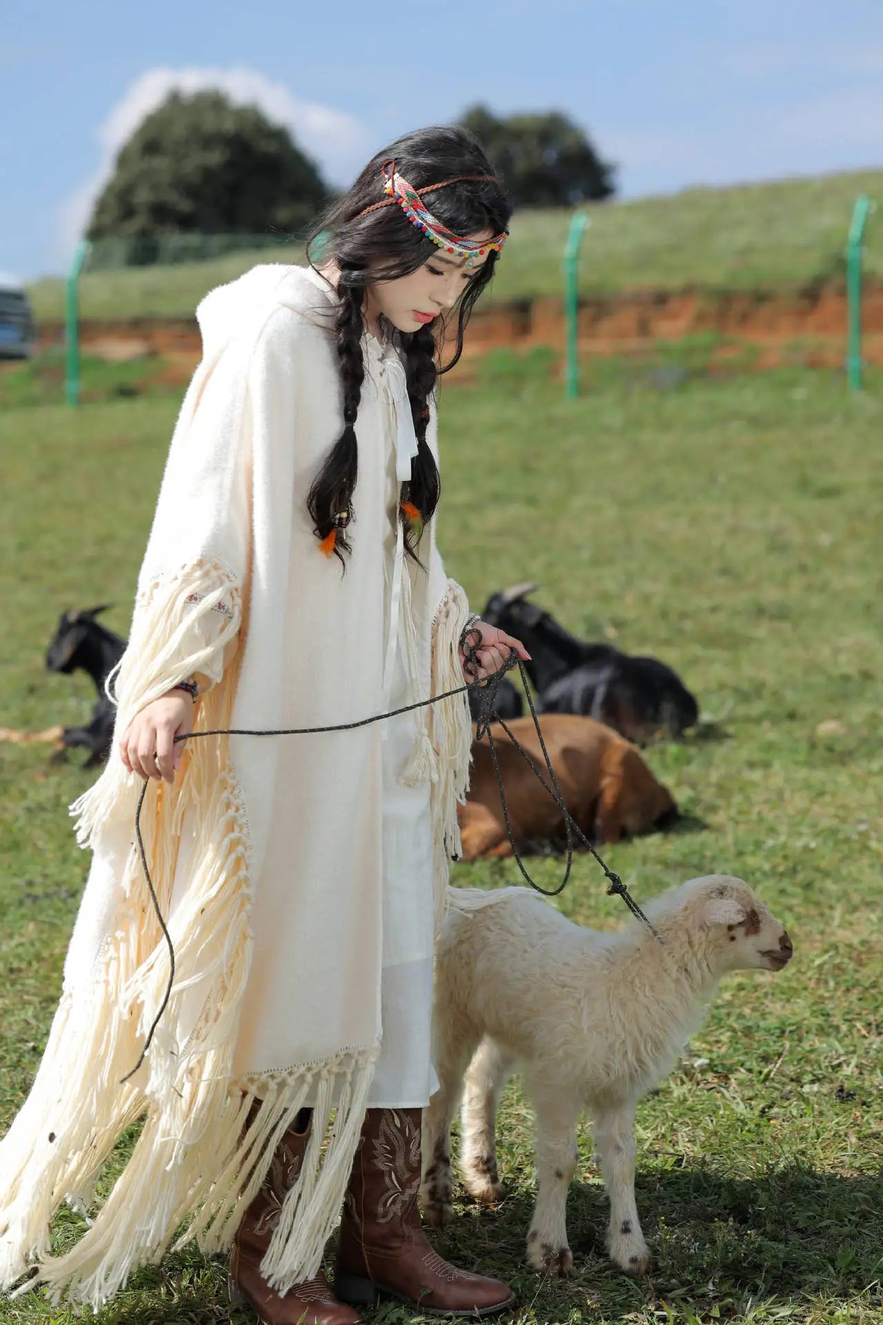 Boho Tassels Handmade Knitted Capes Thick Warm Ethnic Cloak Poncho (Red and Off White)