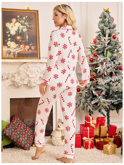 Christmas Long Sleeved Long Pants Snowflake Print Pajamas in Red, Green, White