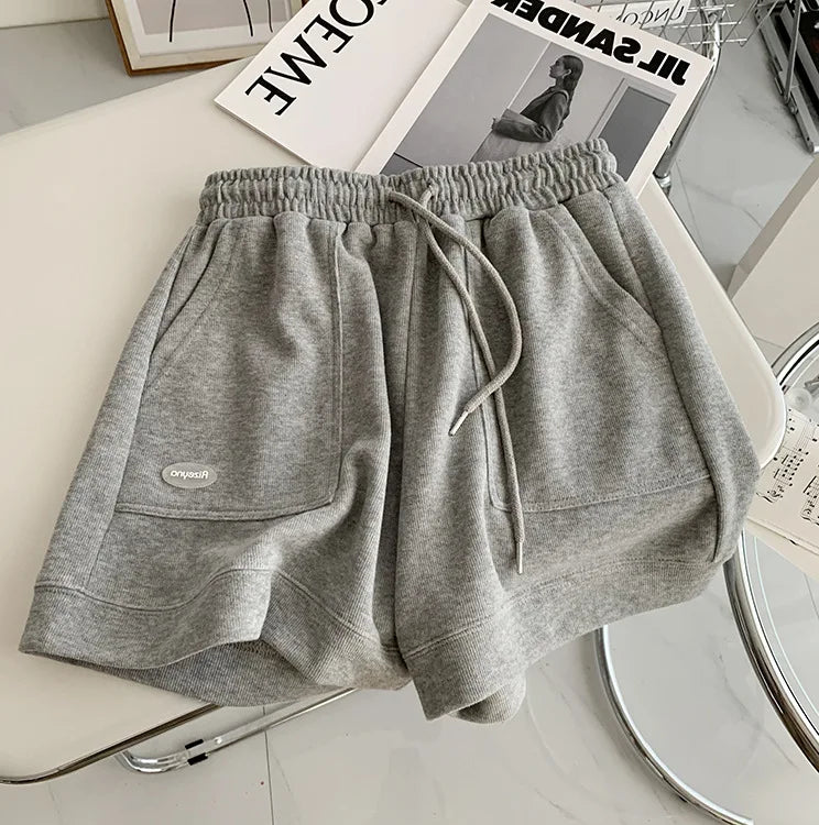 Women's comfortable loose wide-legged Elastic and drawstring Slim fit casual versatile sports shorts